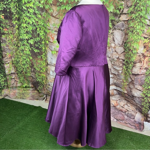 NWT JJ'S HOUSE Grape A-Line Tea-Length Satin Mother of the Bride Gown, 2… - Picture 10 of 14